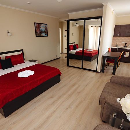 Lolo'S Bliss Hotel Chisinau Luaran gambar