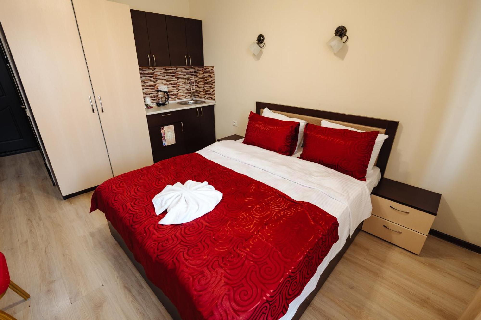 Lolo'S Bliss Hotel Chisinau Luaran gambar