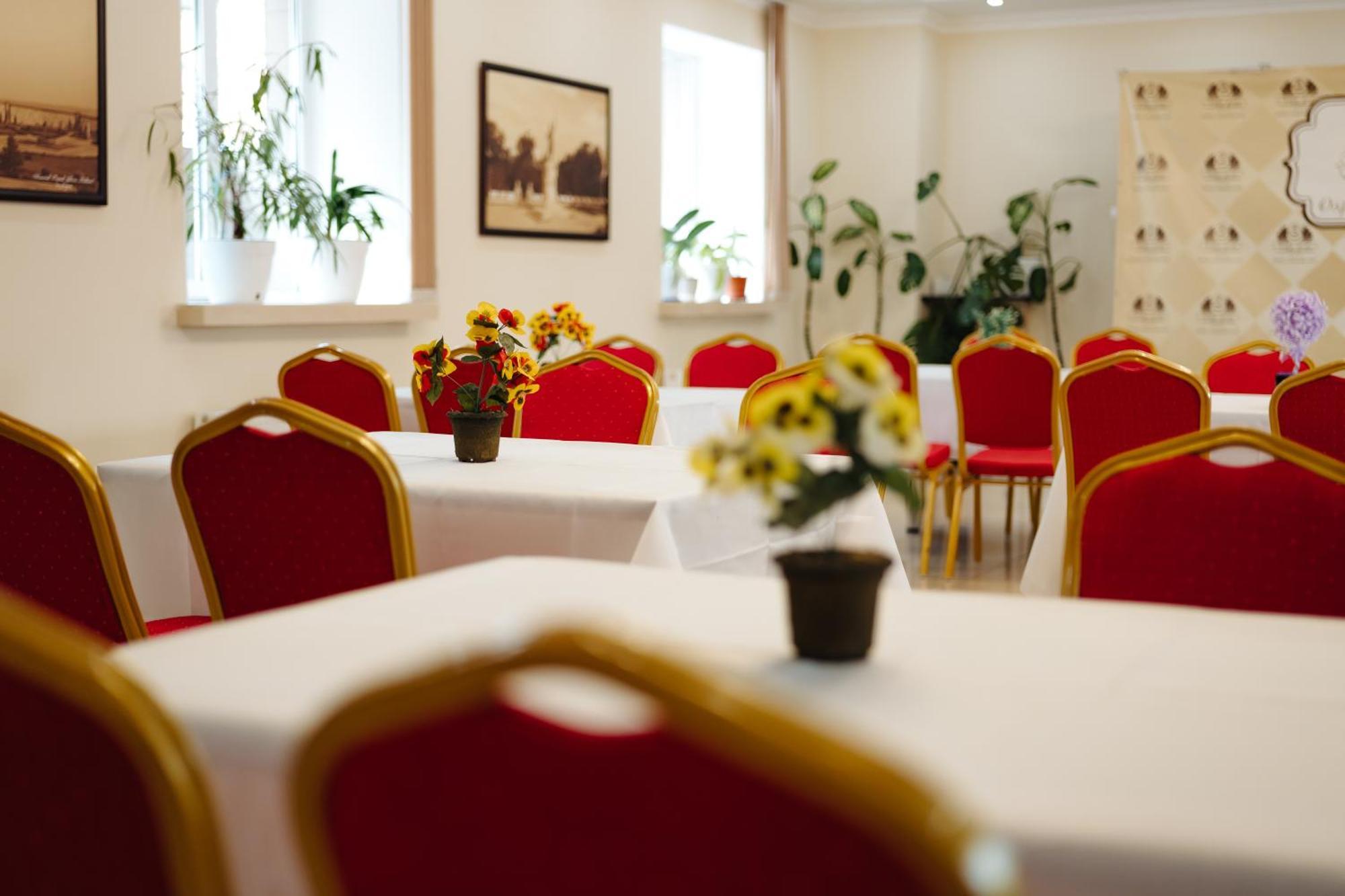 Lolo'S Bliss Hotel Chisinau Luaran gambar