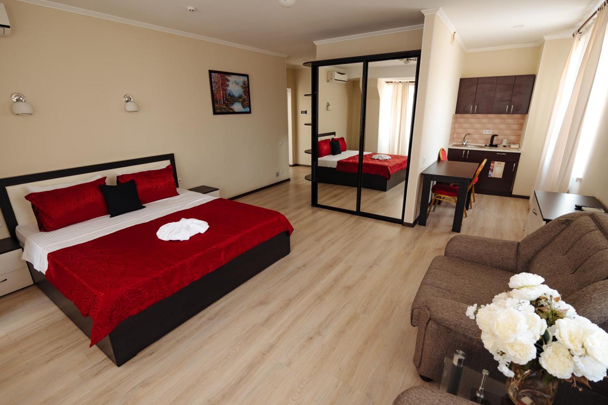 Lolo'S Bliss Hotel Chisinau Luaran gambar