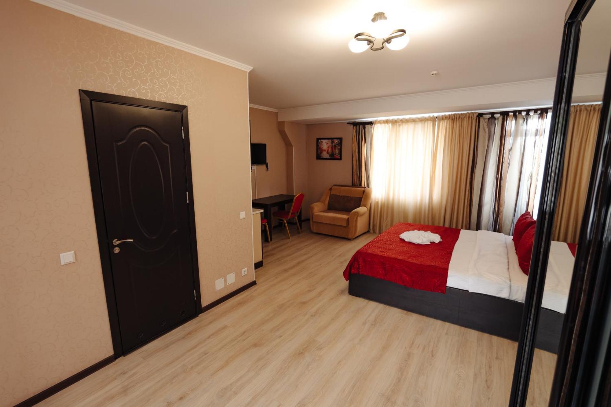 Lolo'S Bliss Hotel Chisinau Luaran gambar