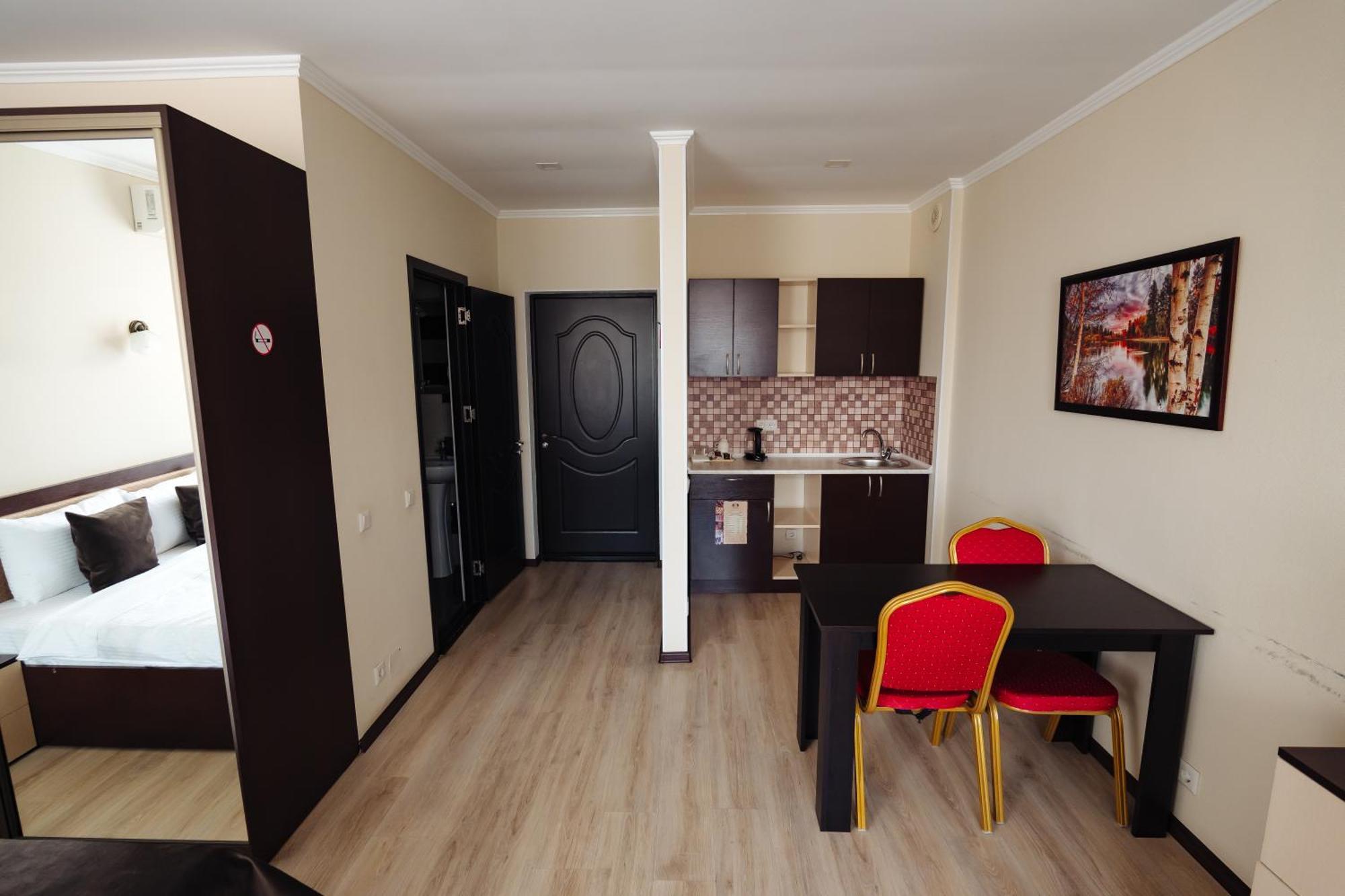 Lolo'S Bliss Hotel Chisinau Luaran gambar